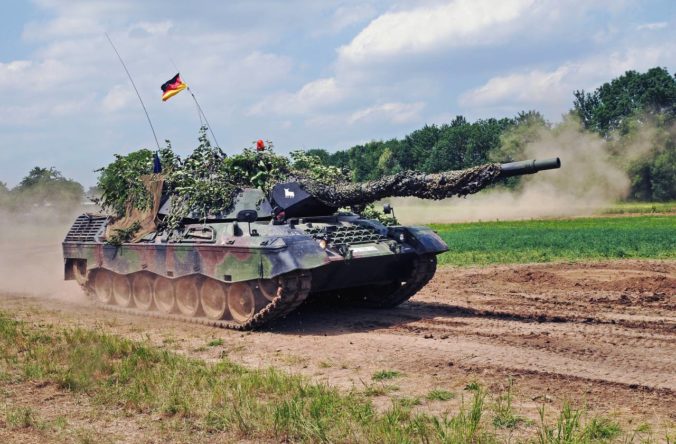 Grécko pravdepodobne dodá Kyjevu sto tankov Leopard 1A5, takúto dostalo ponuku od Nemecka