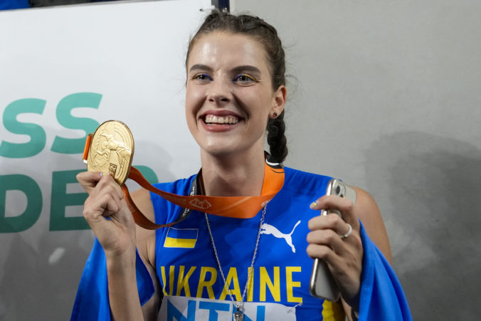 Z Ukrajiny utekala sledujúc letiace granáty, výškarka Mahučichová sa po zlate na MS v Budapešti túži vrátiť domov