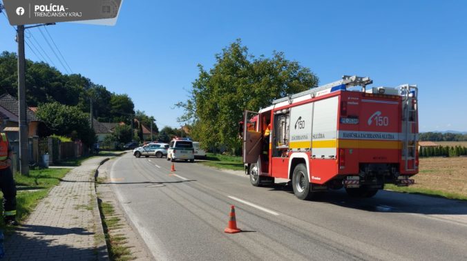 V Brodzanoch vyhasol život 80-ročnej chodkyne, zrazila ju cúvajúca dodávka (foto)