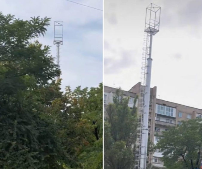 Veľký brat rád nielen sleduje, ale aj odpočúva. Rusi postavili v Melitopoli vlastné telefónne veže, aby „dozerali“ na ľudí