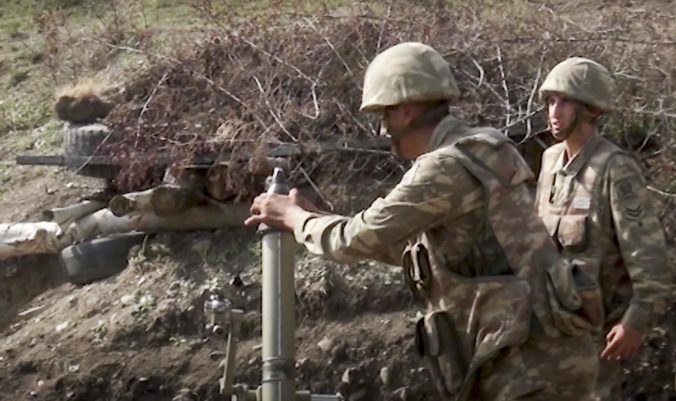Azerbajdžan spustil protiteroristickú operáciu voči arménskym vojenským pozíciám v Náhornom Karabachu