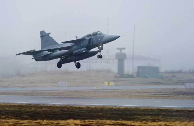 Česko rokuje so Švédskom o výcviku ukrajinských pilotov na stíhačkách Gripen﻿