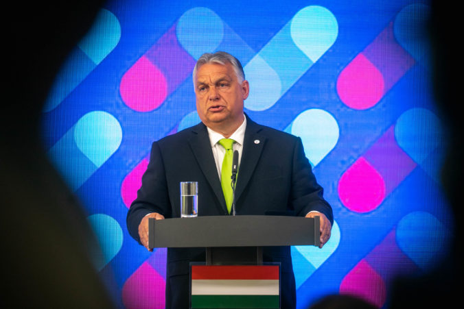Orbán spochybnil skoré prijatie Ukrajiny do EÚ a vyhlásil, či vôbec začať rokovania o krajine, ktorá je vo vojne