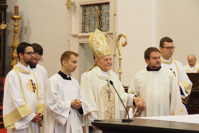 Emeritný trnavský arcibiskup Ján Sokol oslávil v Katedrále sv. Jána Krstiteľa deväťdesiatku