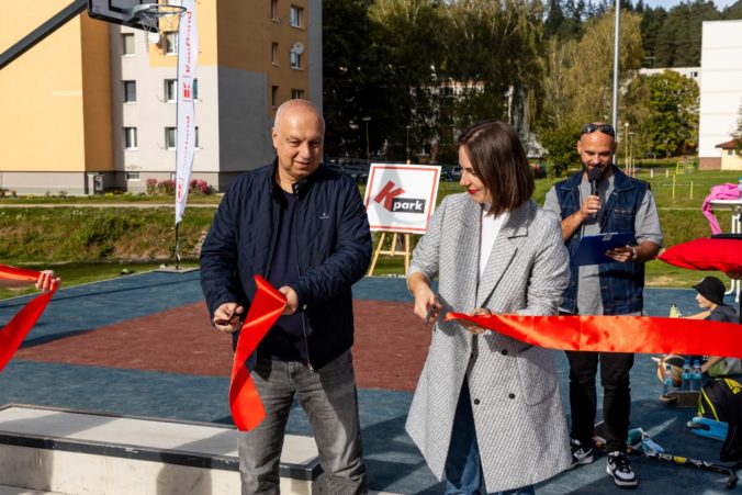 K Park už majú aj Považania. Tínedžeri budú vďaka Kauflandu tráviť svoj voľný čas vonku