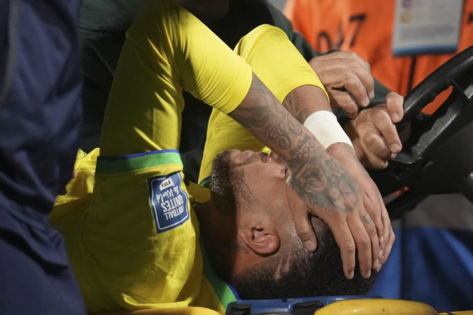 Neymara čaká operácia ľavého kolena, zranenie ho bude stáť zvyšok klubovej sezóny a možno aj štart na Copa América 2024 (foto)