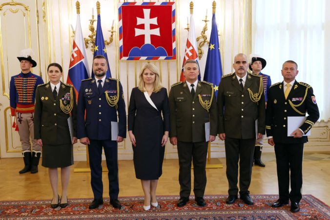 Čaputová vymenovala prvú brigádnu generálku Ozbrojených síl a poďakovala za vykonanú prácu (foto)