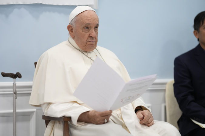 Pápež František prijal rezignáciu poľského biskupa po škandále s homosexuálnymi orgiami v jeho diecéze