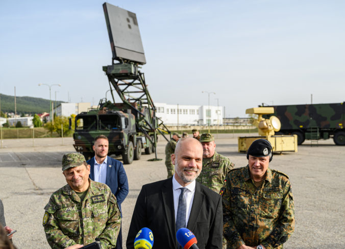 Slovensko si prevzalo dva systémy protivzdušnej obrany Mantis, posilnia ochranu hranice s Ukrajinou (video+foto)