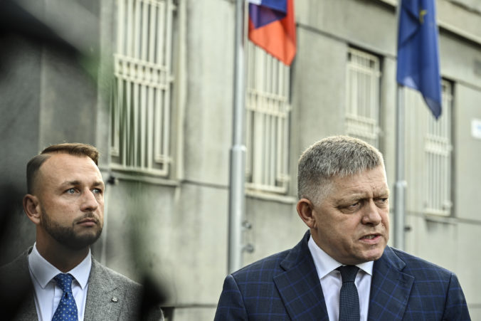 Parlament zatiaľ Šutaja Eštoka odvolávať nemôže, ústavný právnik vysvetlil dôvody