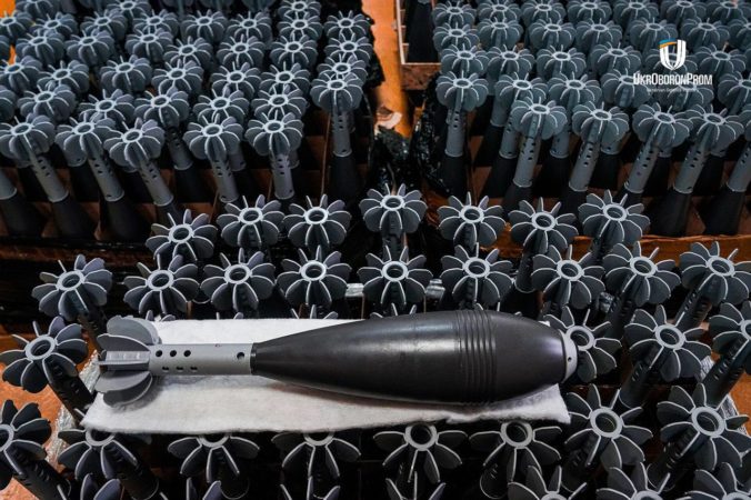 Nemecký Rheinmetall dodá Kyjevu 100-tisíc kusov munície pre mínomety