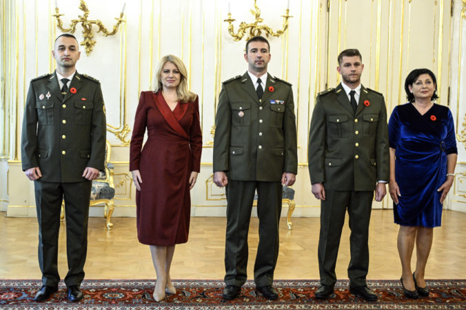 Prezidentka Čaputová prijala laureátov 26. ročníka ocenenia ankety Vojenský čin roka (foto)