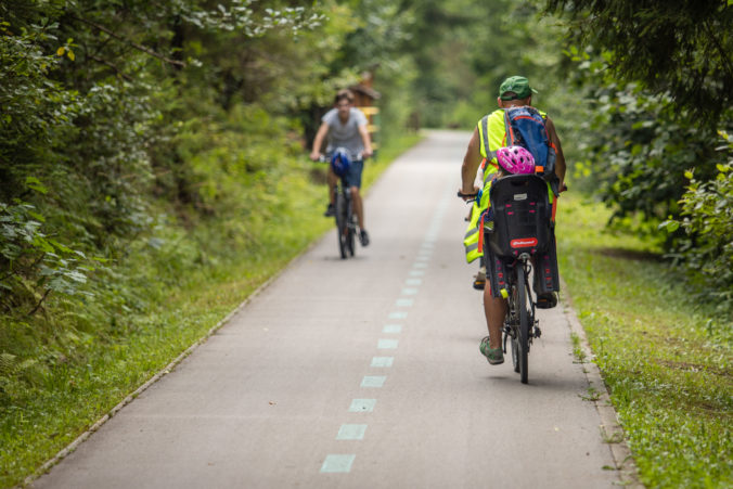 Súčasťou zokruhovania cyklotrás okolo národného parku je aj spojenie Muránskej Huty a Muránskej Zdychavy