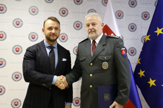 Šutaj Eštok vymenoval Soláka za policajného prezidenta (foto)
