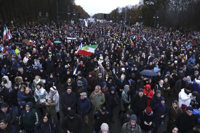 Útok Hamasu spôsobil v Nemecku nárast protižidovských incidentov, v Berlíne proti antisemitizmu protestovalo vyše 3-tisíc ľudí