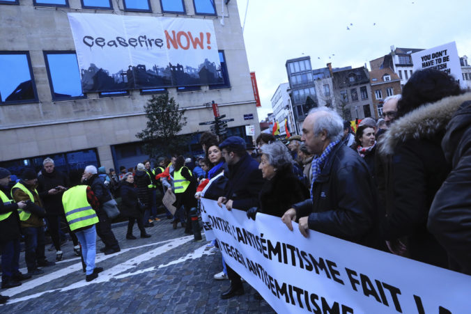 V Bruseli proti antisemitizmu demonštrovalo 4-tisíc ľudí, krajina je svedkom „obrovského nárastu“ protižidovskej nenávisti