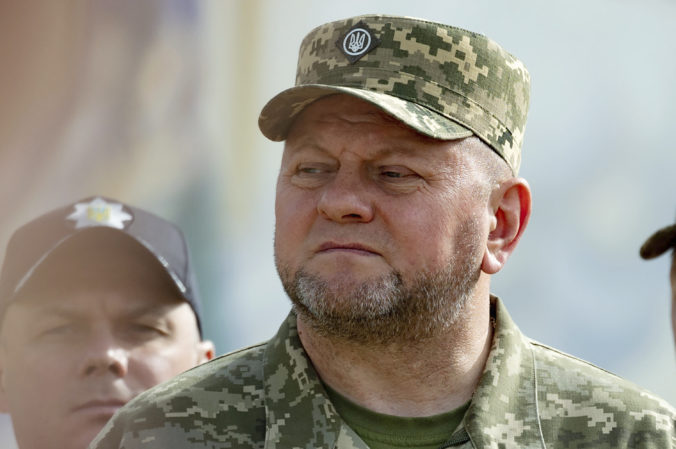 Situácia na bojisku nie je patová, tvrdí hlavný veliteľ ukrajinskej armády Valerij Zalužnyj
