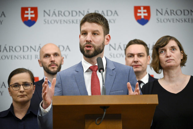 Na poplach bije už aj Európska prokuratúra, podľa Šimečku prebieha na Slovensku pokus o únos štátu