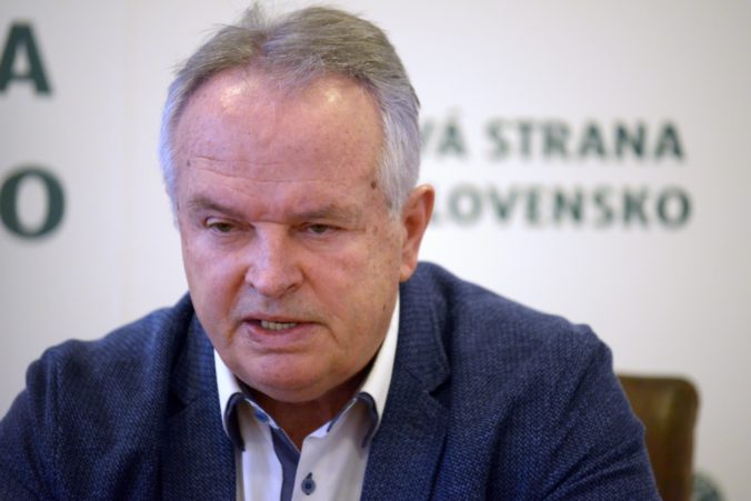 Europoslanec Radačovský chce kandidovať za prezidenta, o podpisy plánuje požiadať národniarov