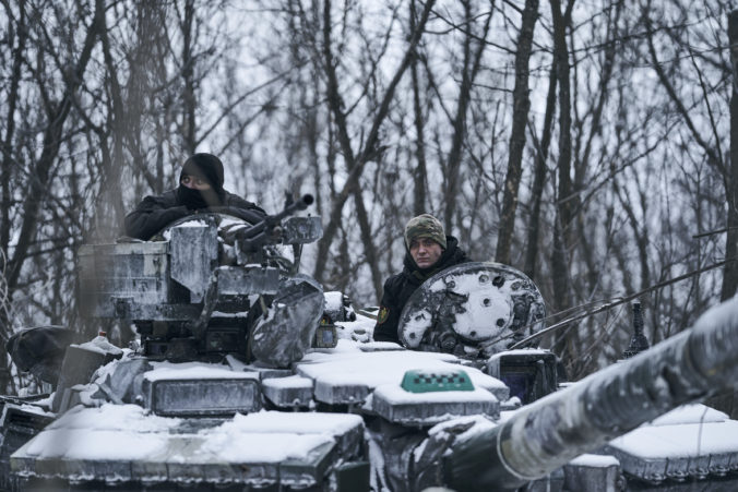 Rusi mierne postúpili v oblasti Donecka a dediny Verbove, pozičné boje majú pokračovať aj pri Robotyne