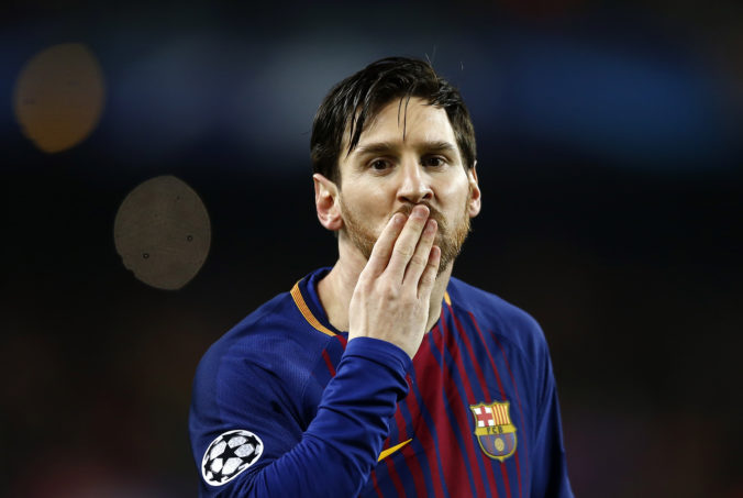 Lionel Messi sa ako trinásťročný upísal Barcelone na papierovom obrúsku, ktorý vydražia minimálne za tristotisíc libier