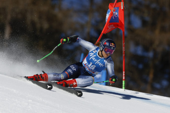 Predčasný koniec sezóny hrozí ďalšej lyžiarke, Goggiová nepríjemne spadla počas tréningu
