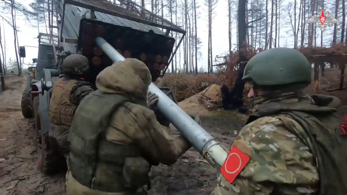 Na tavrijskom fronte na juhu Ukrajiny sa zvýšila intenzita bojov, Rusi podnikli stovky delostreleckých útokov