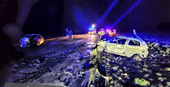 Tragická dopravná nehoda si pri Nových Zámkoch vyžiadala život dvoch ľudí (foto)