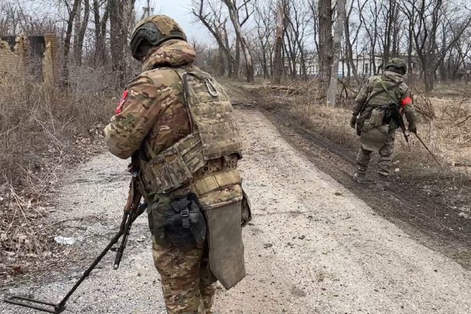 Ruská armáda po obsadení Avdijivky útočí západným smerom na obec Lastočkyne