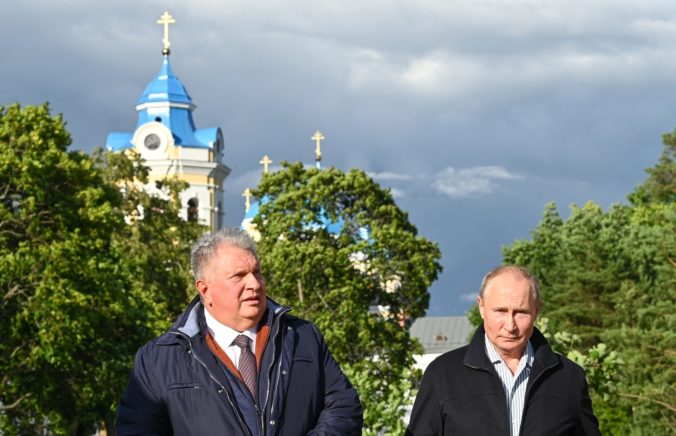 Syn Putinovho spojenca a šéfa Rosnefťu náhle zomrel, na vine je vraj oddelená krvná zrazenina