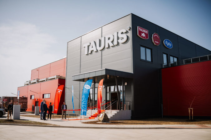 Tauris postavil v Košiciach moderné logistické centrum. Zefektívni distribúciu, zníži dopad na životné prostredie a zlepší pracovné podmienky pre zamestnancov