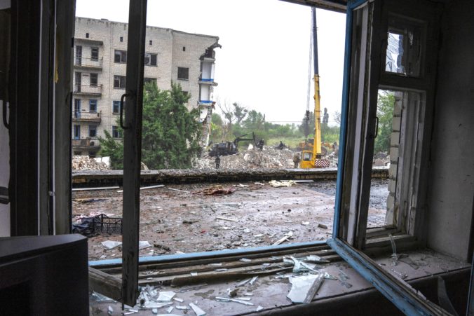 Rusi ostreľovali mesto Časiv Jar v Doneckej oblasti, zabili pritom jedného civilistu