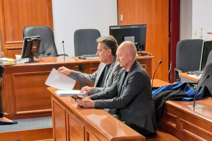 V procese o korupcii na bratislavských súdoch by mali vypovedať svedkovia, vo veci je obžalovaný aj Zoroslav Kollár