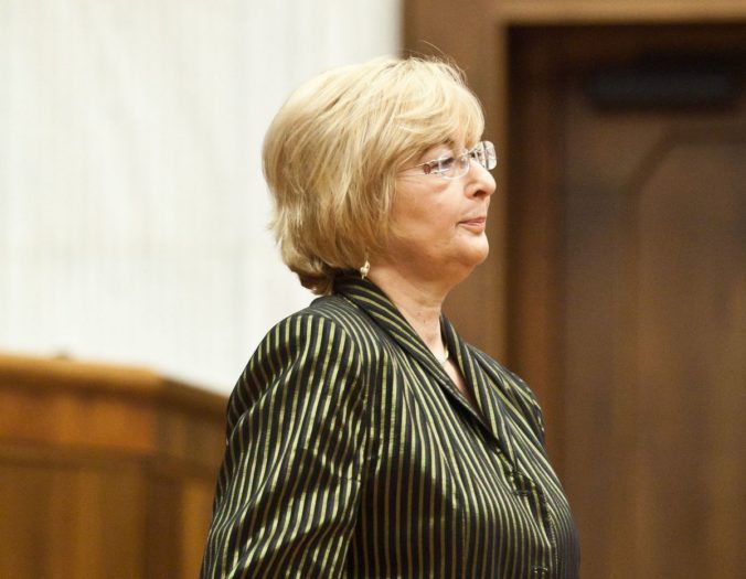 Na súde pokračuje proces s exposlankyňou Smeru Roškovou, z pojednávania sa ospravedlnila