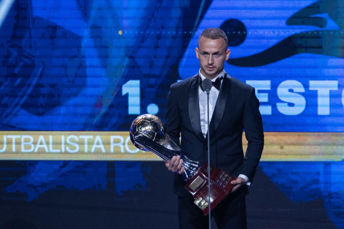 Lobotka po prvý raz zvíťazil v ankete Futbalista roka, medzi trénermi opäť triumfoval Weiss st. (foto)
