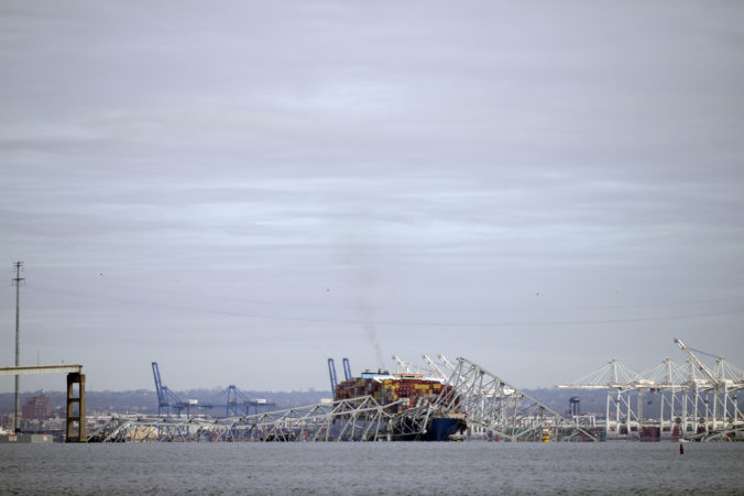 Pred zrážkou s mostom podstúpila nákladná loď v prístave v Baltimore údržbu motora