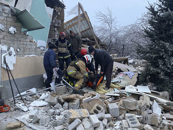 Rusi zamerali svoje útoky na obytné oblasti, v Doneckej oblasti zranili päť civilistov