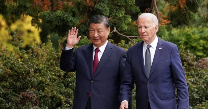 Biden a Si Ťin-pching diskutovali prvýkrát od vlaňajšieho novembra, riešili bezpečnosť aj umelú inteligenciu