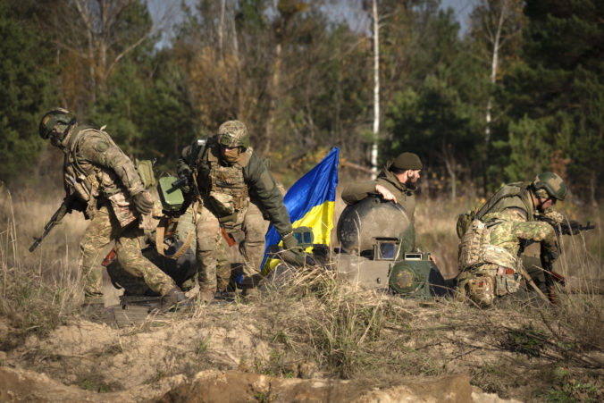 Ukrajina potrebuje viac zbraní, ruským vojskám sa môže podariť zničiť ich frontovú líniu