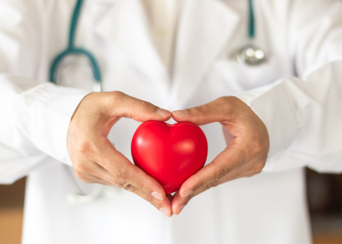 Pacienti s klinickým syndrómom chronického srdcového zlyhávania nebudú musieť ostávať v nemocniciach. Pomôcť im má pilotný projekt tele-monitoringu od Union zdravotnej poisťovne