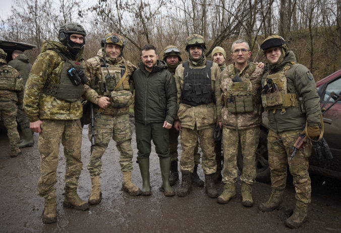 NATO neuvažuje o výcviku vojakov na Ukrajine, vyjadrilo sa aj k nasadeniu jednotiek