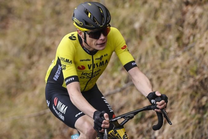 Vingegaard má po páde Okolo Baskicka poškodené pľúca, jeho obhajoba prvenstva na Tour de France je v ohrození