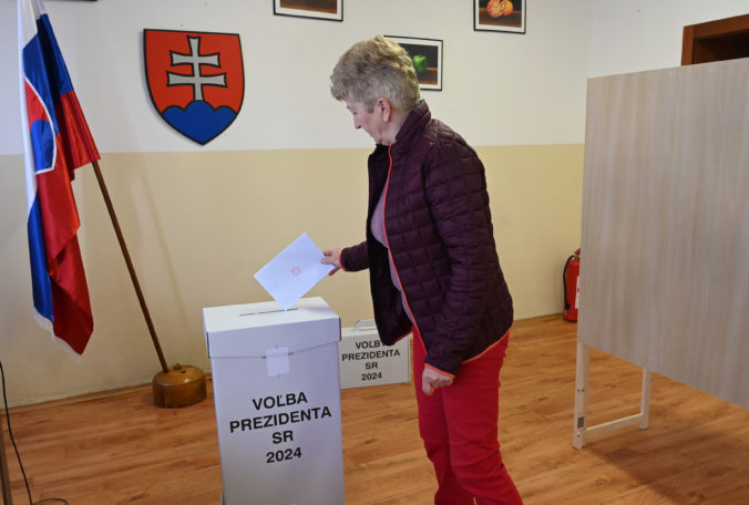V Radošovciach nekrúžkujú len Korčoka alebo Pellegriniho, odpovedajú aj na otázku v referende