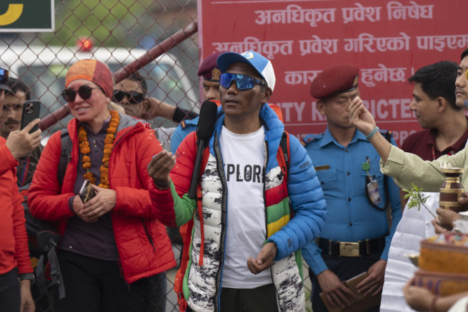 Nepálsky šerpa Kami Rita za krátky čas stanovil nový rekord, na Mount Everest vystúpil už tridsaťkrát