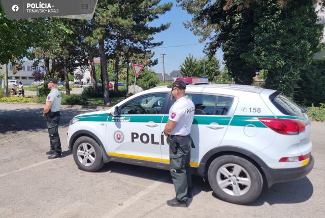 Predseda okrskovej komisie v Trnave bol opitý, polícia musela riešiť incident aj v Poprade