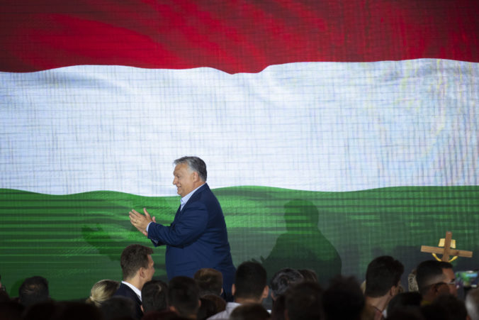 Orbánov Fidesz zvíťazil v eurovoľbách v Maďarsku, ale jeho podpora oproti roku 2019 klesla