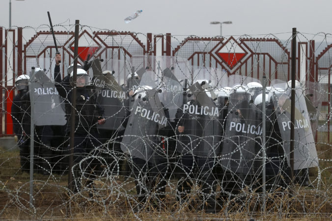 Pre migračný tlak zaviedlo Poľsko opäť obmedzenie pohybu pri hraniciach s Bieloruskom