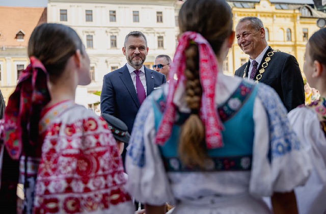 Pellegrini navštívil rodnú Banskú Bystricu, rokoval o letisku Sliač aj o chýbajúcom investorovi (video+foto)