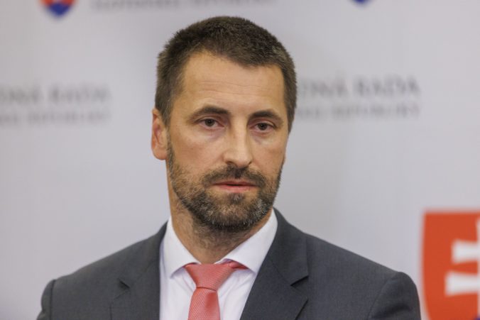 Viskupič sa obáva o psychické zdravie premiéra, podľa poslanca vyhlasuje Fico vojnu demokracii Viskupič sa obáva o psychické zdravie premiéra, podľa poslanca vyhlasuje Fico vojnu demokracii