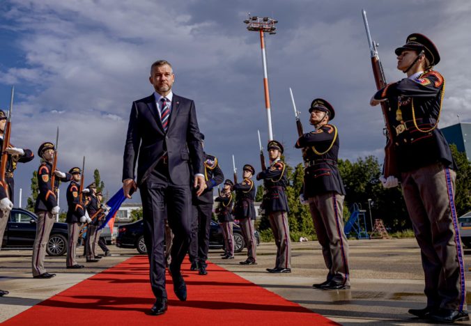 Pellegrini odcestoval na samit NATO do Washingtonu. Okrem rokovaní má v pláne aj viaceré stretnutia